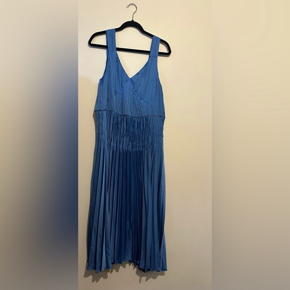 Vince Blue Pleated Midi Sundress - Picture 3 of 6